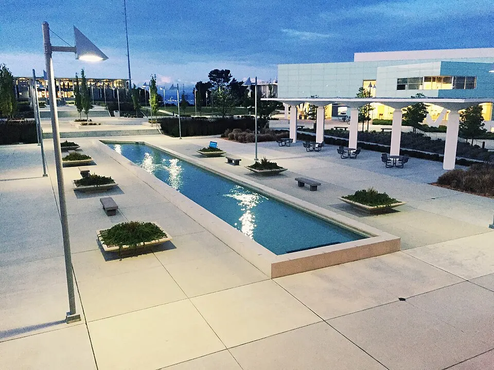 College of San Mateo campus courtyard in California